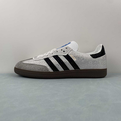D  ADIDAS SAMBA  B75806  36 -45